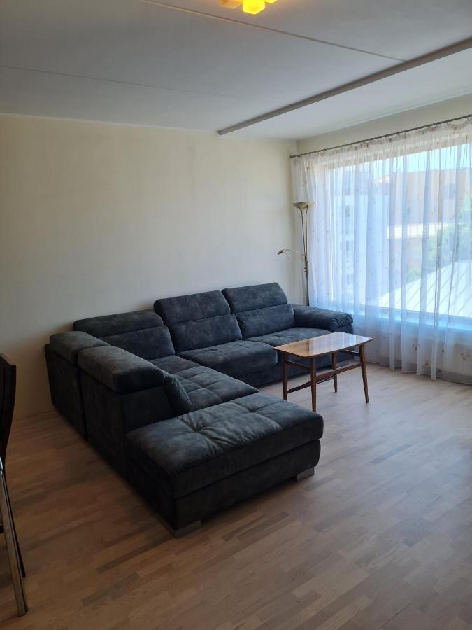 Cozy One Bedroom Apartment In City Center Talin Exterior foto